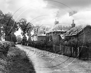 Picture of Berks - Hurst, The Village c1900s - N1225