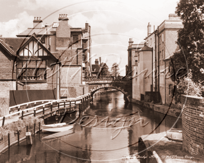 Picture of Berks - Newbury, Canal Bridge c1920s - N1321