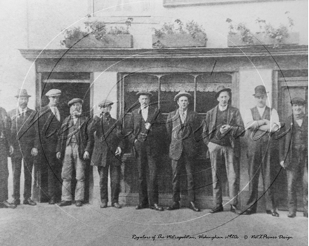 Picture of Berks - Wokingham, Local Drinkers c1920s - N1772