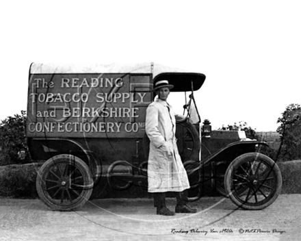 Picture of Berks - Reading, Delivery Van c1920s - N572