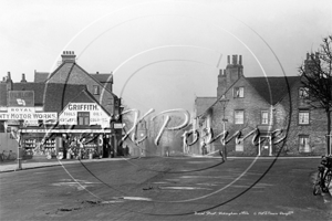 Broad Street junction of Shute End, Wokingham in Berkshire c1913