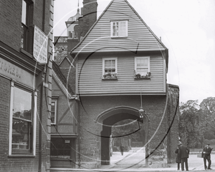 Picture of Kent - Rochester's College Gate c1900s - N086