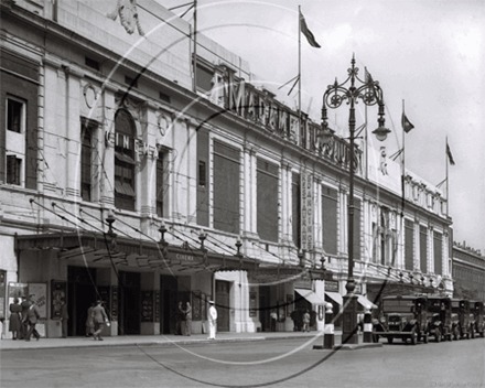 Picture of London - Madame Tussauds c1930s - N025