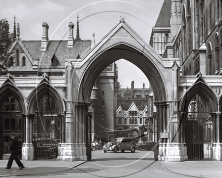 The Law Courts, The Strand, London c1930s