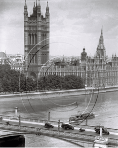 Picture of London - Houses of Parliament over Lambeth Bridge c1930s - N144