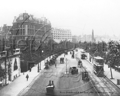 Thames Embankment with a long rank of Hansom Cabs, London c1910s