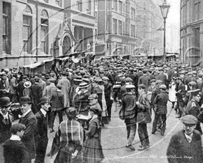 Picture of London - Petticoat Lane c1920s - N966