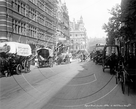 Oxford Street in Central London c1910s