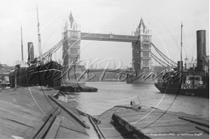 Show details for London - Tower Bridge c1900s - N2073 Picture of London - Tower Bridge c1900s - N2073