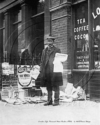 Picture of London Life - Pavement News Vendor - N2310