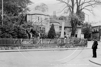 The King's Head, Roehampton High Street in South West London c1910s