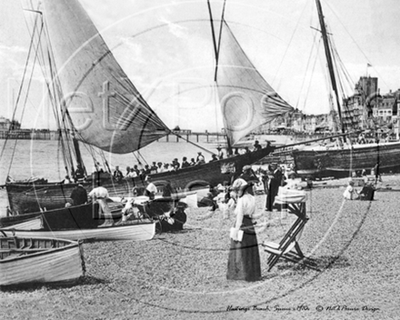 Picture of Sussex - Hastings Beach c1917 - N934