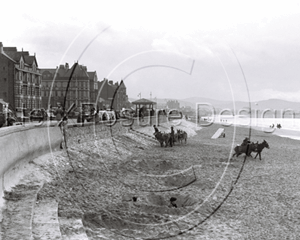 Picture of Wales - Rhyl Beach c1930s - N226