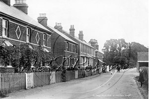 Picture of Berks - Hurst, The Village c1900s - N2655