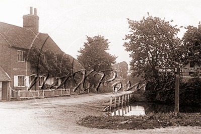 Picture of Berks - Three Mile Cross c1910s - N2656