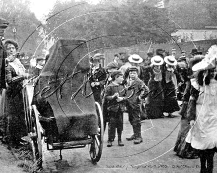 Picture of London, N - Hampstead Bank Holiday 1900s N507