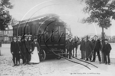 Picture of Berks - Reading, Horse Drawn Coffee Stall c1909 - N3002