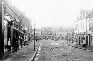 Picture of Surrey - Walton on Thames, Church Street c1910s - N3071