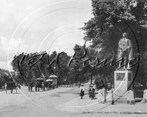 Picture of Beds - Bedford, Bunyan Statue, De Pary's Avenue c1900s - N1843