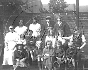 Picture of Essex - Ilford, Family Photo c1920s - N346