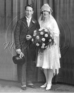 Picture of Weddings -Bride and Groom c1920s - N824