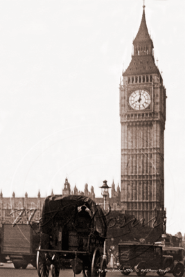 Westminster Bridge & Big Ben in London c1930s