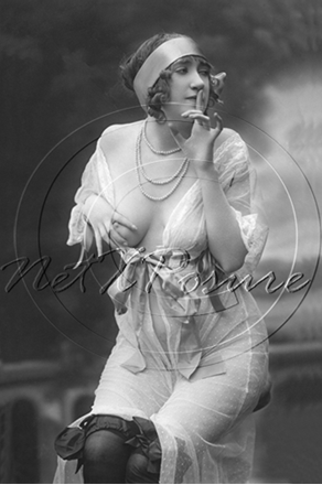 Picture of Risque - 1910s/1920s Semi nude model - R001