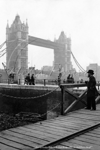 Beefeater,Tower Bridge and The Tower of London in The City of London c1900s