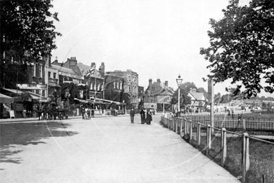 Picture of Surrey - Kew, Kew Green c1900s - N3596