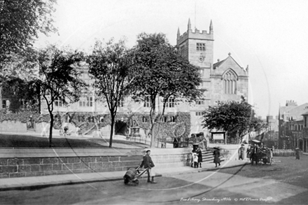 Picture of Salop - Shrewsbury, Free Library and Darwin Statue c1900s - N3591