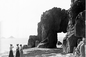 Picture of Cornwall - St Just, Ladies on the Beach c1900s - N3640