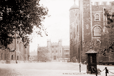 The White Tower, Tower of London in The City of London c1900s