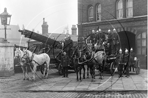 Picture of London, E - Poplar, Poplar Fire Station c1910 - N3679