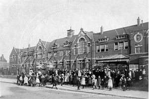 Picture of London, NW - Willesden, Furness Road School c1900s - N3753