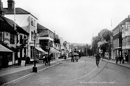 Picture of Bucks - Marlow, High Street c1910s - N4073