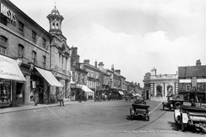 Picture of Herts - Hitchin Market Place c1920s - N4181