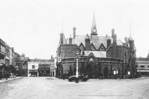 Picture of Berks - Wokingham, Market Place & Town Hall c1920s - N4619