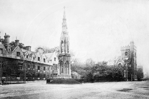 Picture of Oxon - Oxford, Martyr's Memorial, Balliol College and St Mary Magdelene Church c1890s - N4612