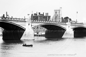 Picture of London - Tthe Thames, Lambeth Bridge and Palace c1930s - N4655