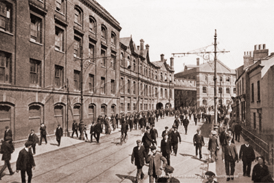 Picture of Berks - Reading, Huntley & Palmers Biscuit Factory c1910s - N4647