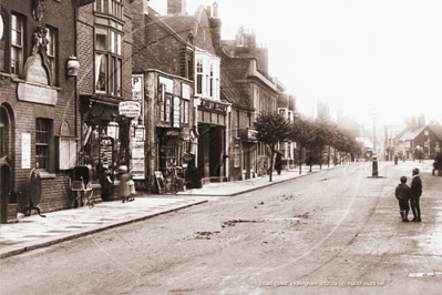 Broad Street, Wokingham in Berkshire c1900s