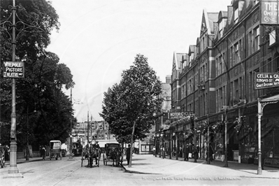 Picture of London, W - Ealing Broadway with Sandringham Parade c1900s - N4813