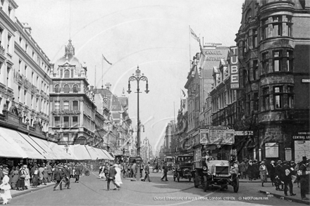 Oxford Street junction with Argyll Street in Central London c1910s