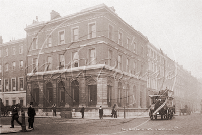 Baker Street in Central London c1900s