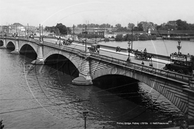 Putney Bridge in London c1910s