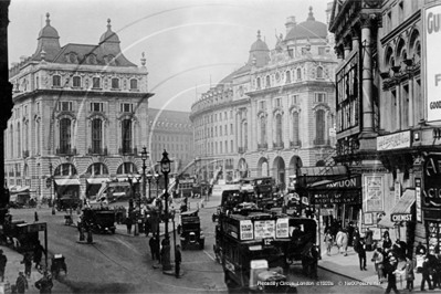 Piccadilly Circus in London c1920s